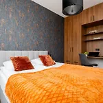 Ludwiki Z Parkingiem By Renters Appartement