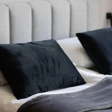 Ludwiki Z Parkingiem By Renters * Varşova