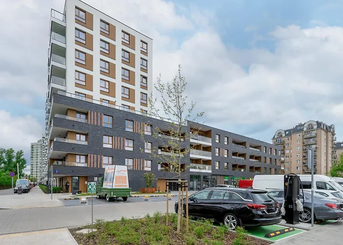 Ludwiki Z Parkingiem By Renters