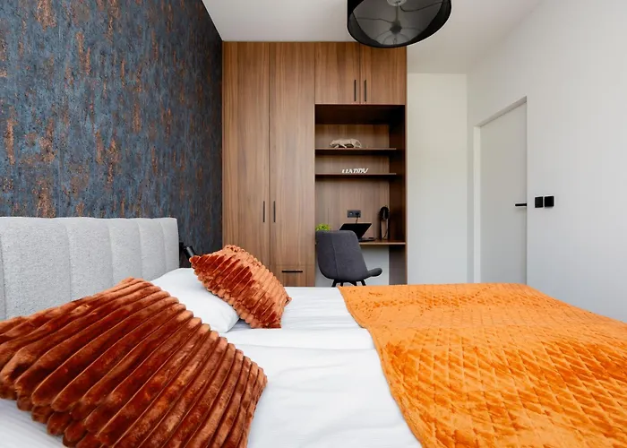 Ludwiki Z Parkingiem By Renters * Warszawa