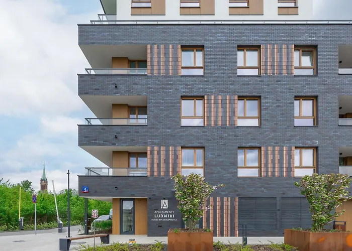 Ludwiki Z Parkingiem By Renters *