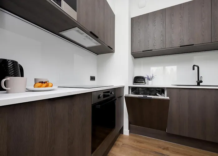 Ludwiki Z Parkingiem By Renters Warszawa