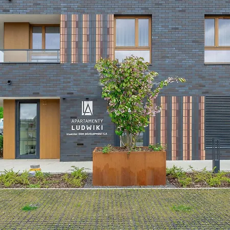 Lägenhet Ludwiki Z Parkingiem By Renters Warszawa