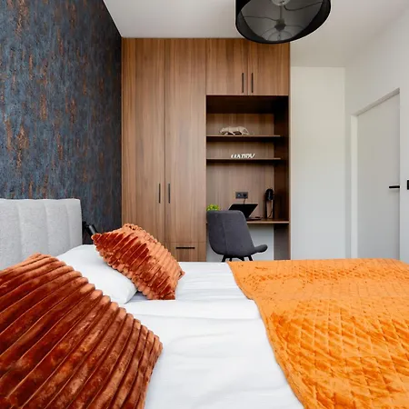 Ludwiki Z Parkingiem By Renters * 华沙